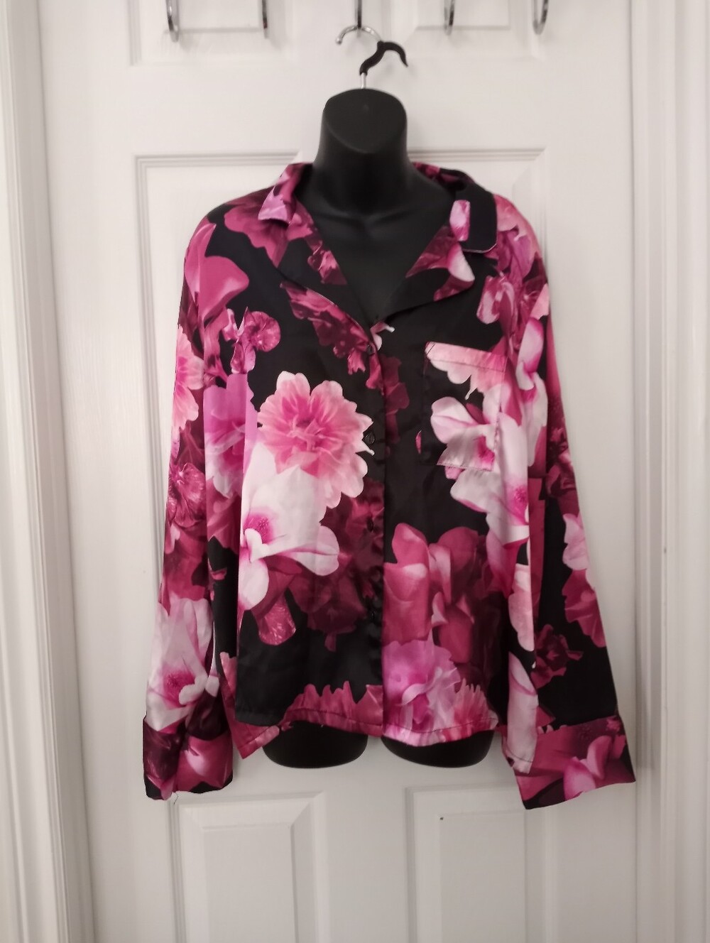 👠LINEA DONATELLA Button Down Blouse/PJ Top?👠